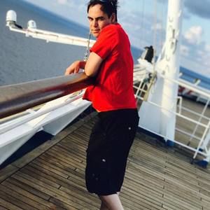 Meet your Posher, Masood